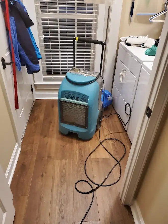 Commercial dehumidifier deployed for Flood Damage Cleanup in Soddy-Daisy